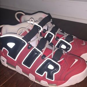 Aie More Uptempo “Bulls”